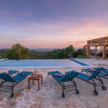 Gornji Mihaljevec Gran Vista Holiday Home מראה חיצוני תמונה